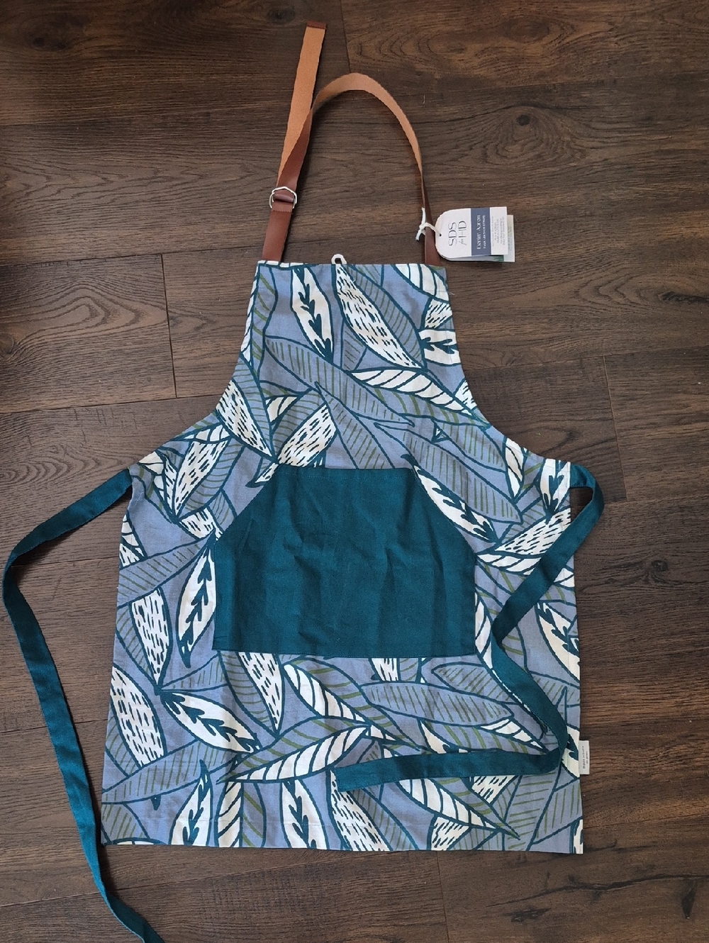 Denim Apron Faux Leather Adjustable Strap, Blue & Green NWT. Made By SDS for HD